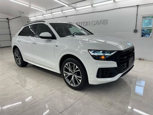 Used 2021 Audi Q8 Premium AWD/4WD image 3