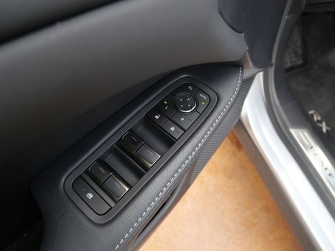 Used 2024 Lexus RX 350 Premium image 16