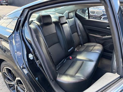 Used 2024 Nissan Altima 2.5 SR FWD image 18