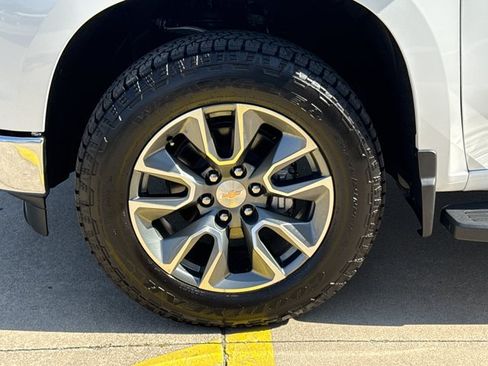 New 2026 Chevrolet Silverado 1500 LT AWD/4WD image 16