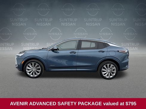 Used 2024 Buick Envista Avenir image 2