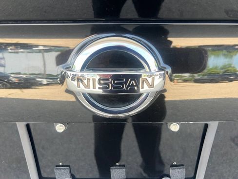 Certified 2022 Nissan Rogue Sport SL w/ Premium Package AWD/4WD image 32