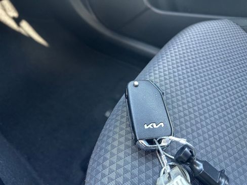 Used 2025 Kia Soul LX w/ LX Technology Package image 22