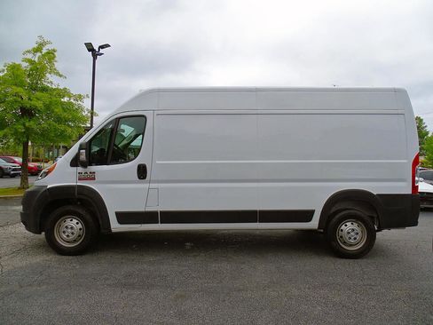Used 2022 RAM ProMaster 2500 FWD image 3