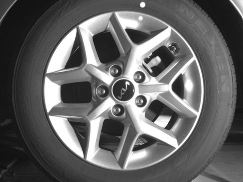 Used 2025 Kia Soul LX w/ LX Technology Package image 14