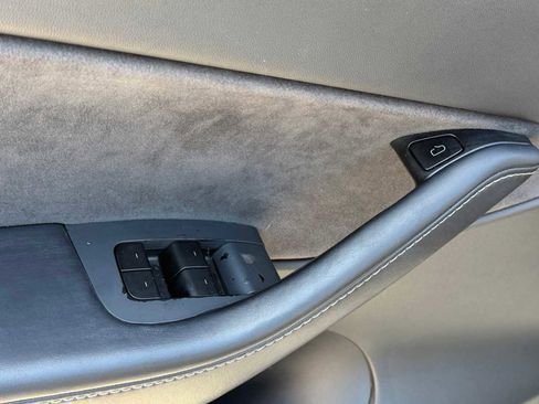 Used 2021 Tesla Model Y Long Range AWD/4WD image 14