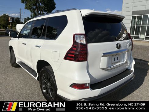 Used 2022 Lexus GX 460 Premium image 3