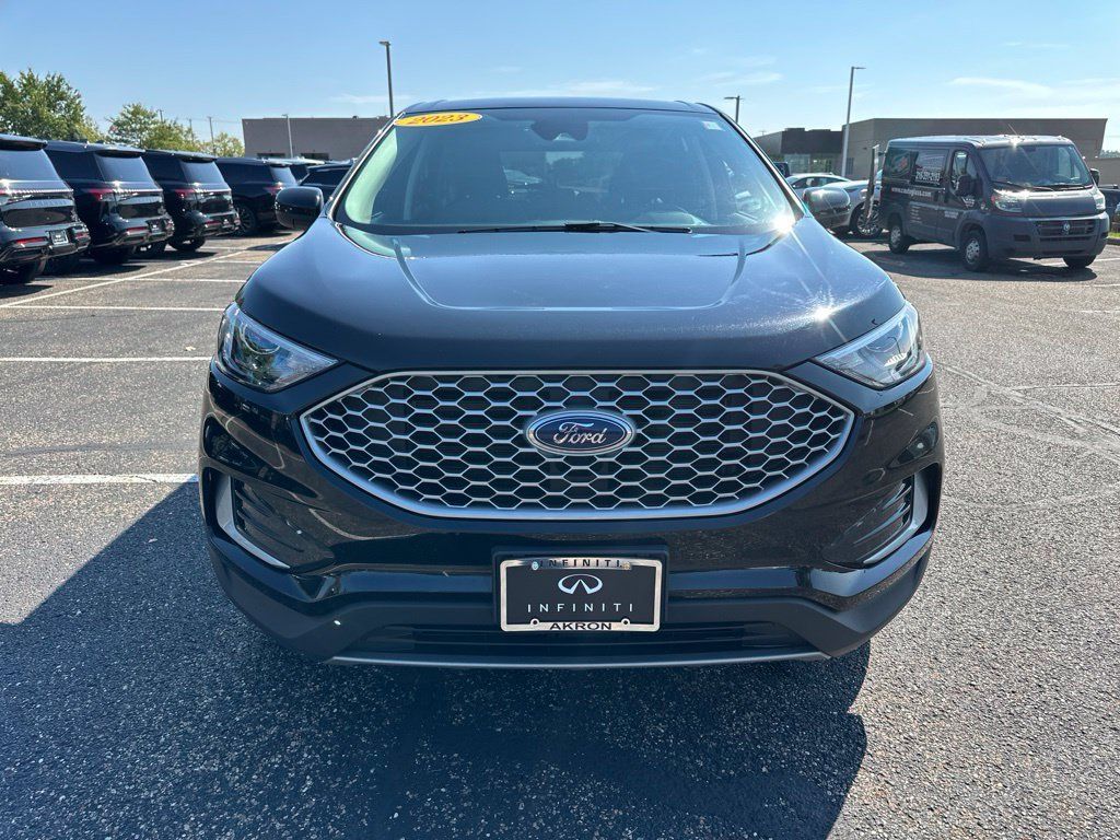 Used 2023 Ford Edge SEL AWD/4WD image 16