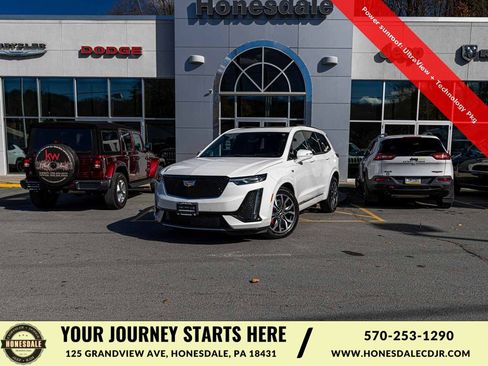 Used 2023 Cadillac XT6 Sport image 1