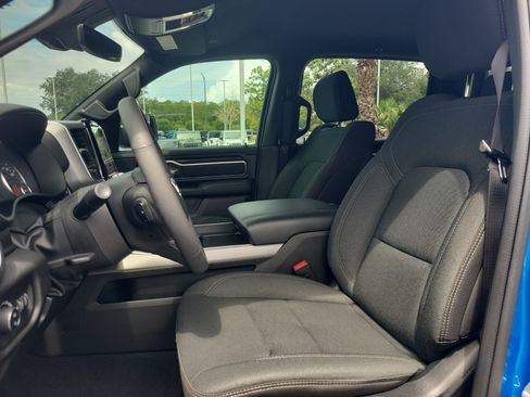 Used 2025 RAM 1500 Big Horn AWD/4WD image 18