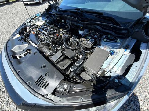 Used 2018 Honda Civic EX image 5