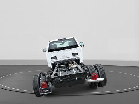 New 2024 Ford F450 XL image 5