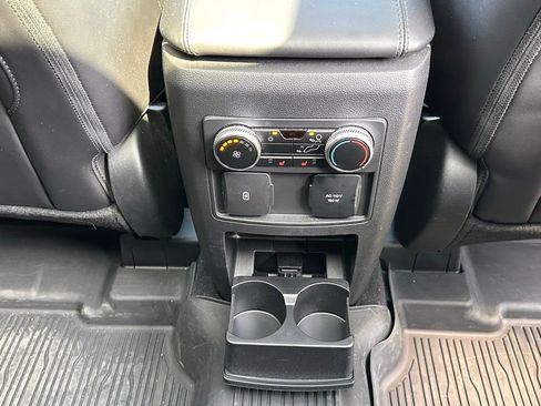 Used 2023 Ford Explorer Platinum w/ Technology Package image 22