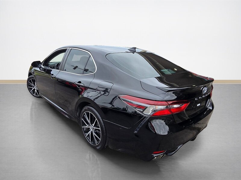 Used 2023 Toyota Camry SE w/ Audio Upgrade Package FWD image 6