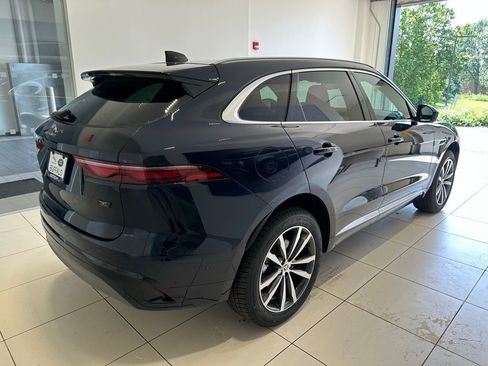 New 2026 Jaguar F-PACE R-Dynamic S image 5