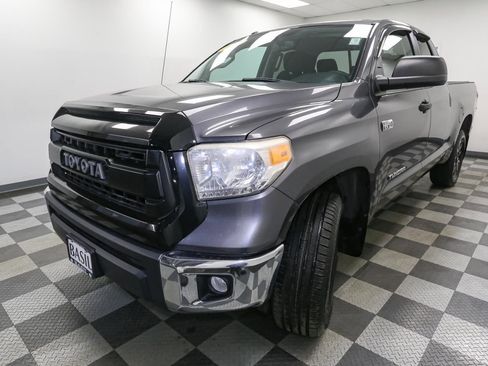 Used 2016 Toyota Tundra SR5 image 4
