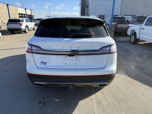 Used 2021 Lincoln Nautilus Reserve w/ Equipment Group 202A image 6