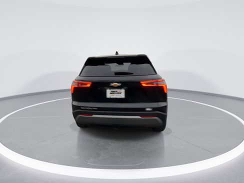 Used 2026 Chevrolet Equinox LT w/ Convenience Package II image 7