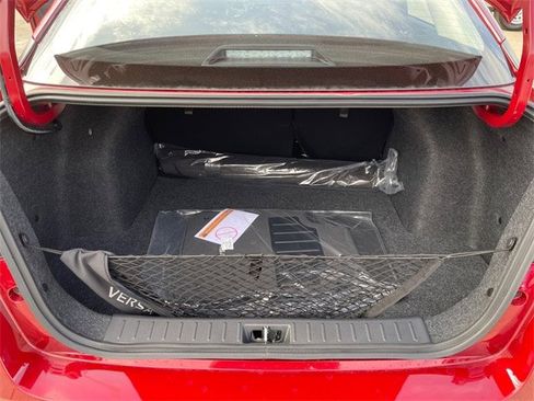 New 2025 Nissan Versa SR w/ Trunk Package image 17