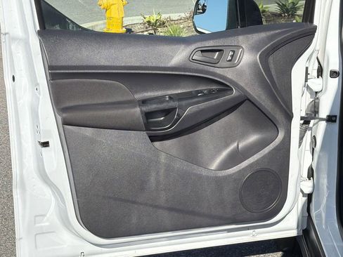 Used 2017 Ford Transit Connect XL image 15