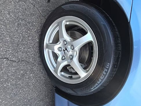 Used 2003 Honda S2000 image 9