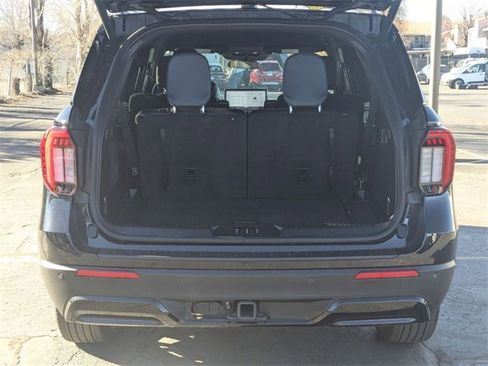 Used 2025 Ford Explorer ST-Line image 35