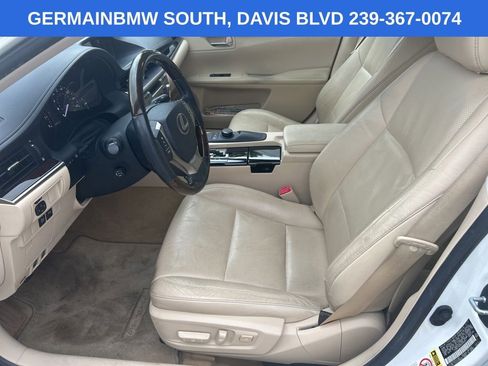 Used 2013 Lexus ES 350 w/ Luxury Pkg FWD image 17