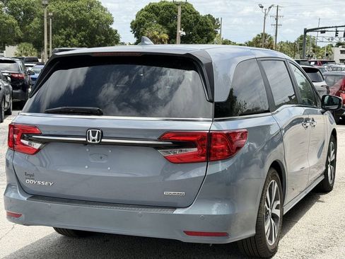 Used 2023 Honda Odyssey Touring image 4