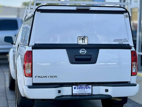 Used 2020 Nissan Frontier S RWD image 29