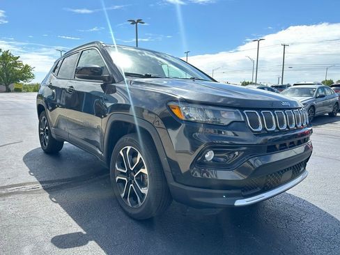Used 2022 Jeep Compass Limited AWD/4WD image 1