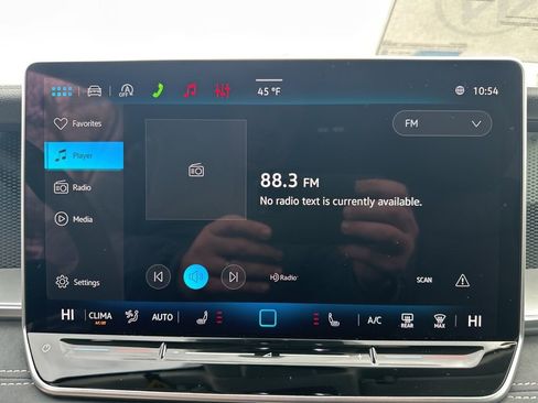 New 2026 Volkswagen Tiguan SE image 17