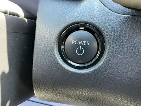 Used 2025 Toyota Camry XSE FWD image 21