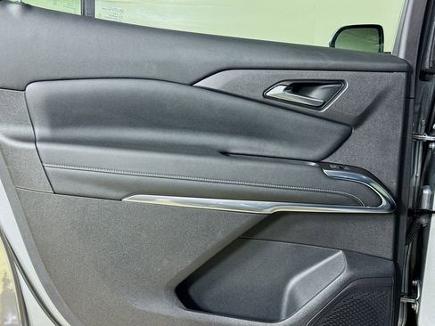 Used 2024 Chevrolet Traverse LS image 22