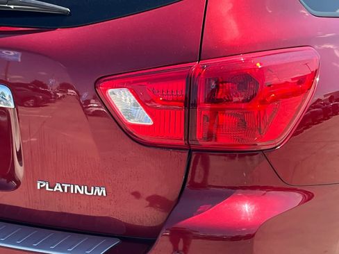 Used 2018 Nissan Pathfinder Platinum FWD image 30