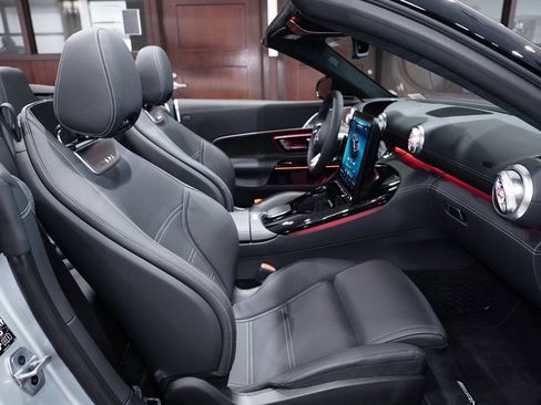 New 2025 Mercedes-Benz SL 63 AMG 4MATIC image 13