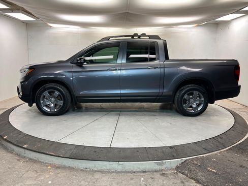Used 2024 Honda Ridgeline TrailSport image 2
