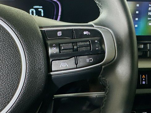 Used 2023 Kia Sportage EX image 17