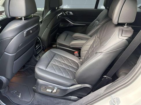 New 2027 BMW X7 xDrive40i w/ Executive Package AWD/4WD image 19