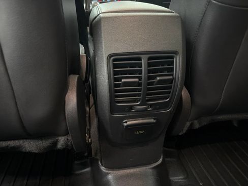 Used 2019 Ford Escape Titanium FWD image 26