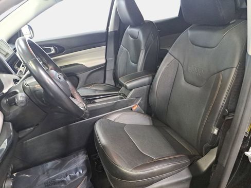 Certified 2022 Jeep Compass Limited image 14