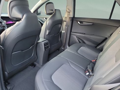 New 2026 Kia Niro Wind FWD image 5