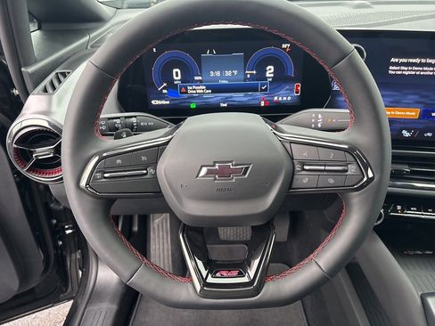 New 2026 Chevrolet Equinox EV RS image 16