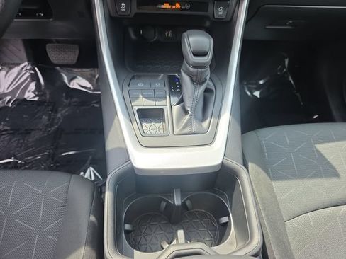 Used 2024 Toyota RAV4 XLE AWD/4WD image 18