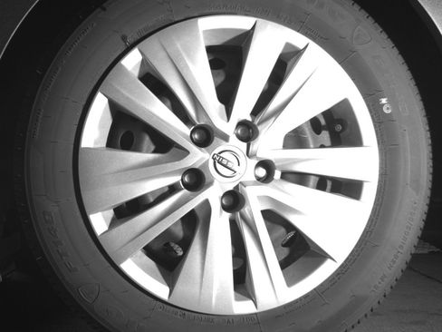 Used 2025 Nissan Sentra S image 14