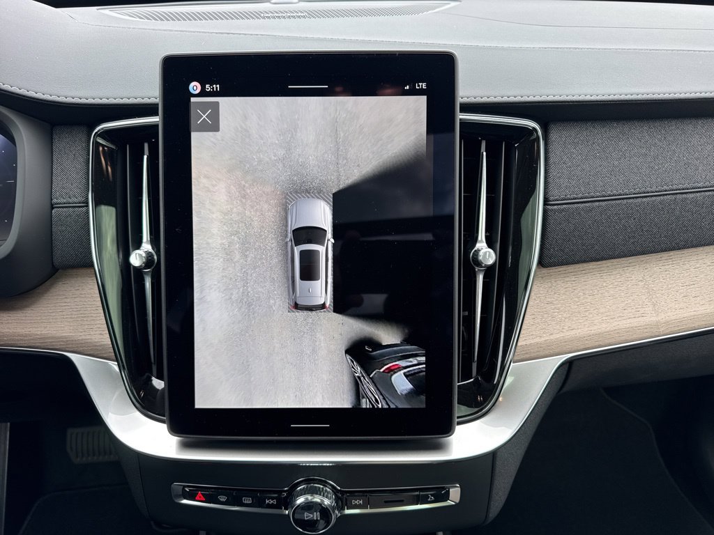 New 2026 Volvo XC90 T8 Plus w/ Protection Package AWD/4WD image 24