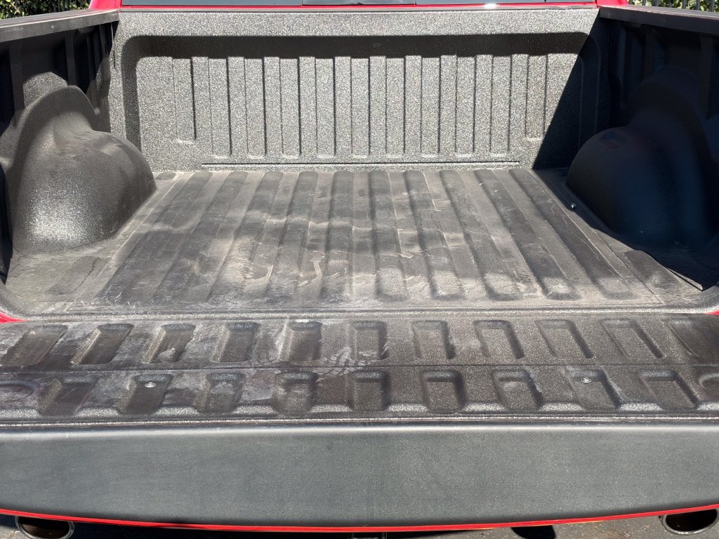 Used 2022 RAM 1500 Laramie AWD/4WD image 7