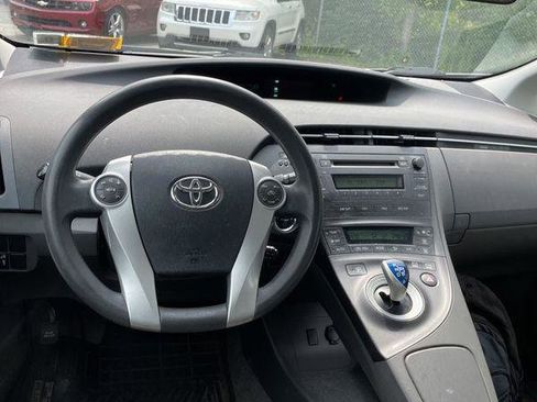 Used 2010 Toyota Prius Five image 17