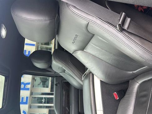 Used 2013 Ford F150 Platinum RWD image 6