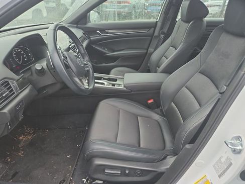 Used 2022 Honda Accord Sport image 10