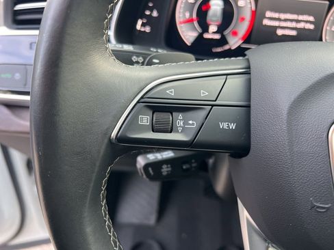 Used 2022 Audi Q8 Premium Plus w/ Premium Plus Package image 14